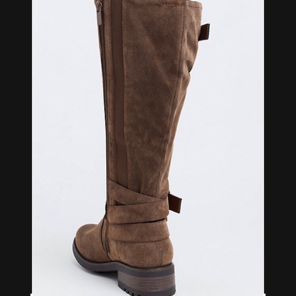 NIB Brown Oiled Faux Leather Knee Boots Sz 12WW - Picture 2 of 5